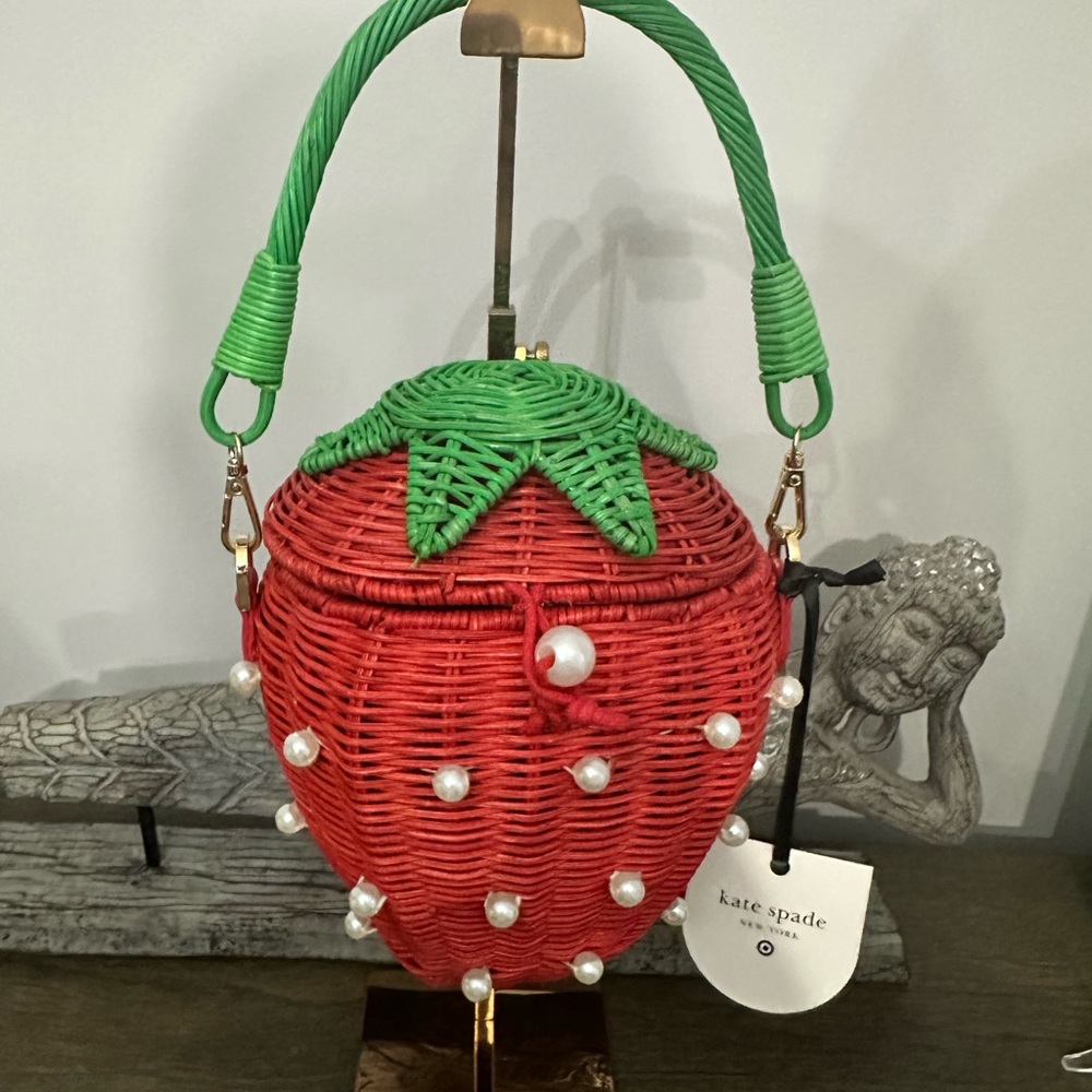 Kate Spade x Target Pearl Embellished Red and Green Strawberry Wicker Bag Bundle - Picture 2 of 6